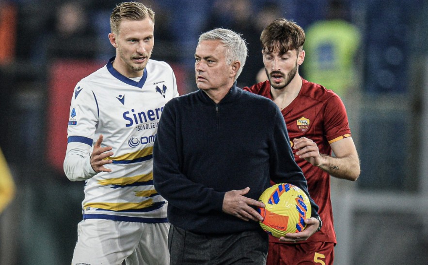 罗马主场击败维罗纳，继续追逐欧冠资格