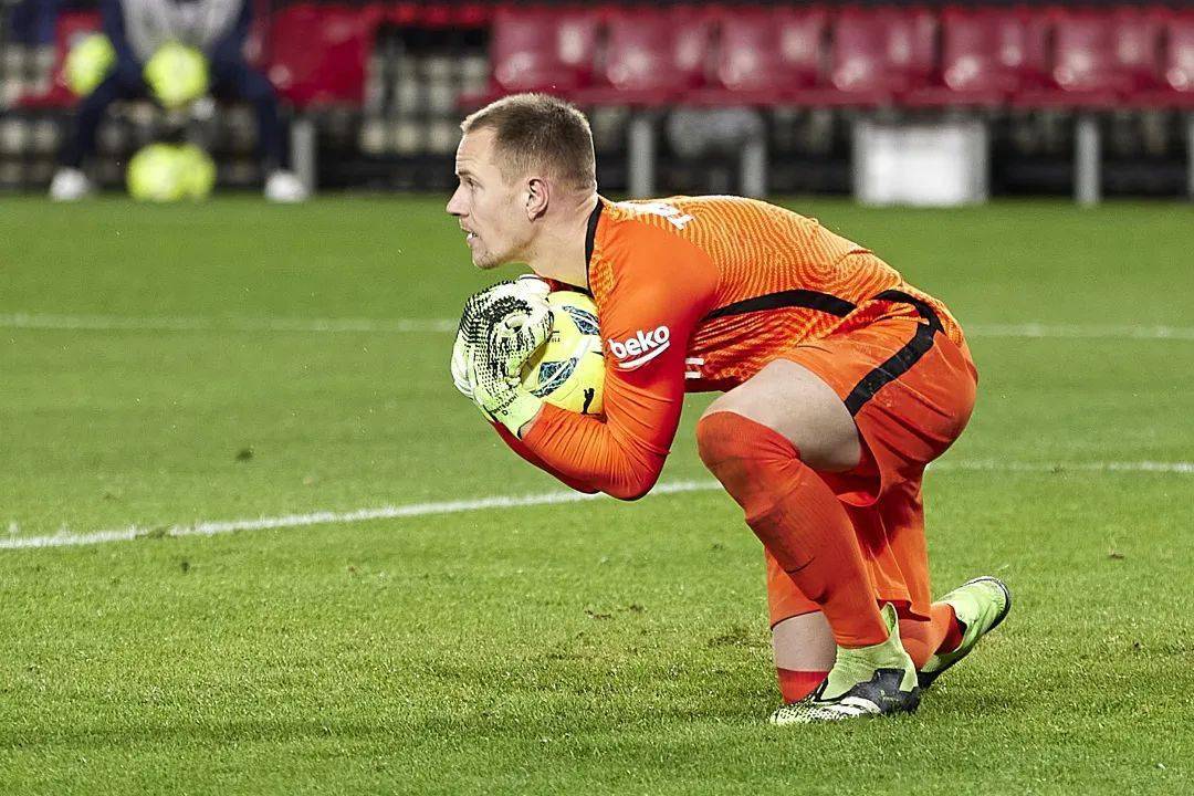 格拉纳达客场大胜对手，迎来胜利