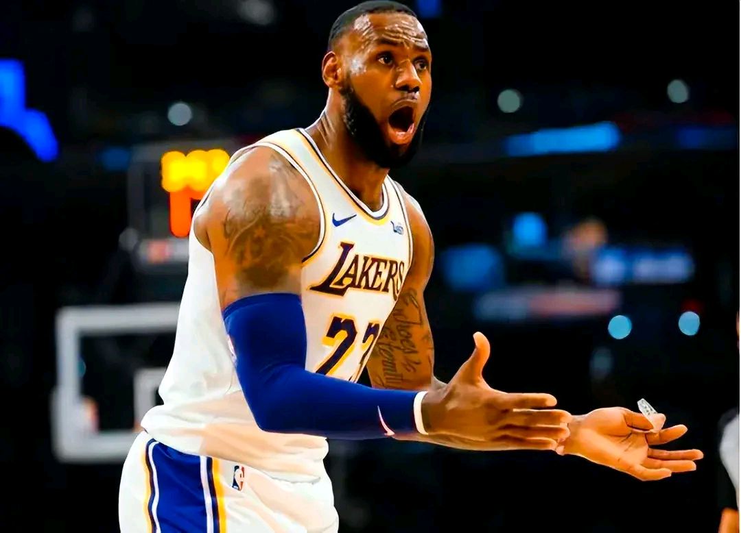 雷火电竞官网-阿斯顿马丁翻盘威廉姆斯，拉塞尔刷新纪录