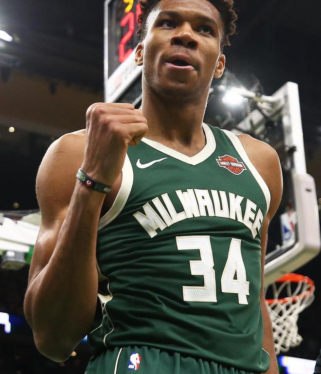 猛龙队胜出不易，经过激烈争夺获胜